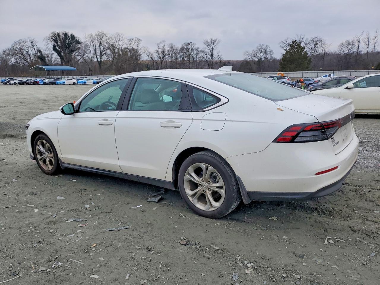 2024 HONDA ACCORD LX photo 4