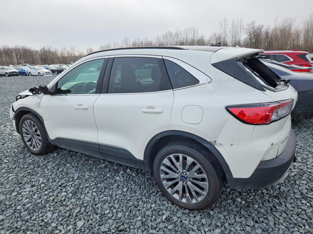 2022 FORD ESCAPE TITANIUM photo 2