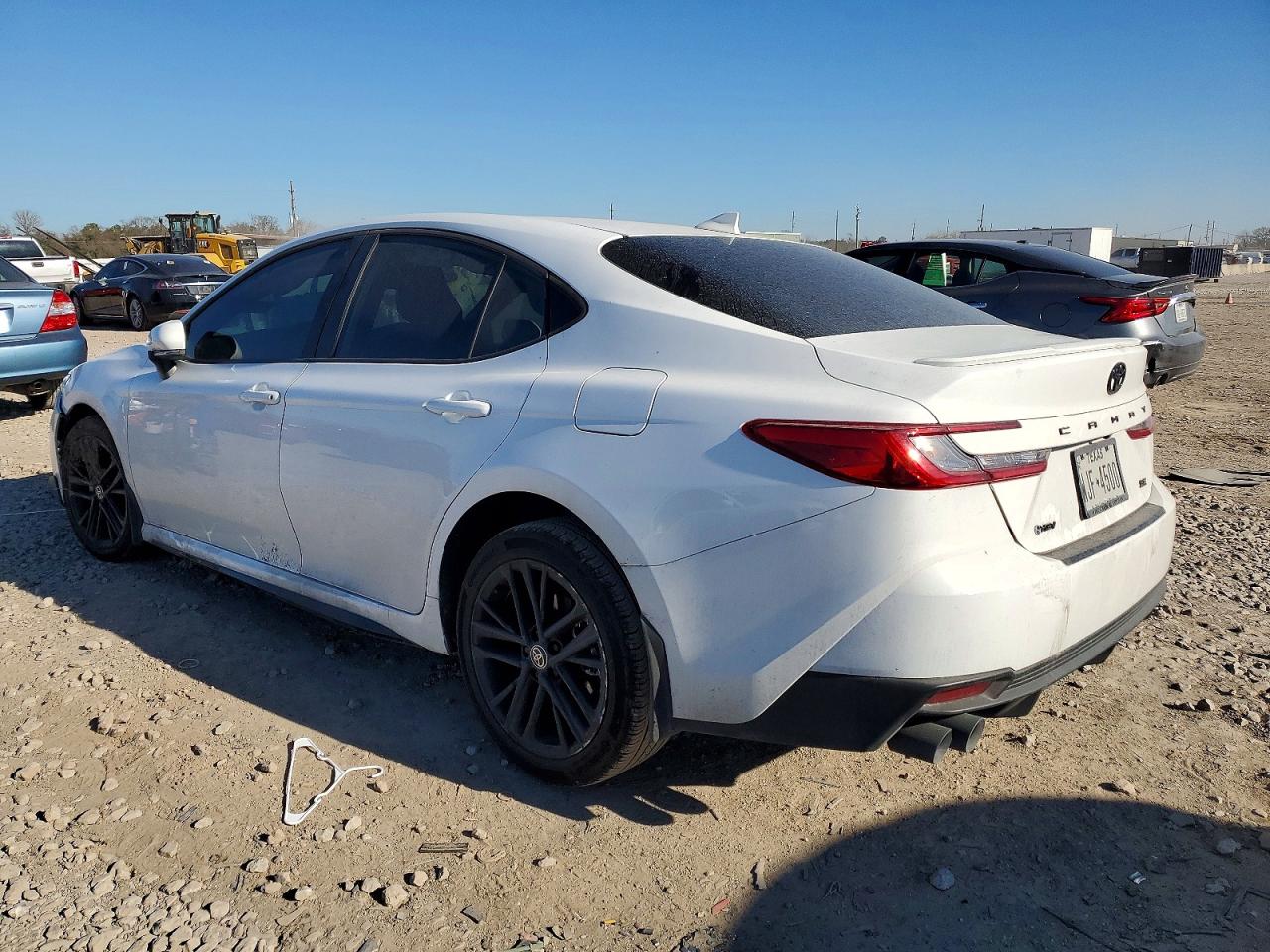2025 TOYOTA CAMRY XSE photo 4