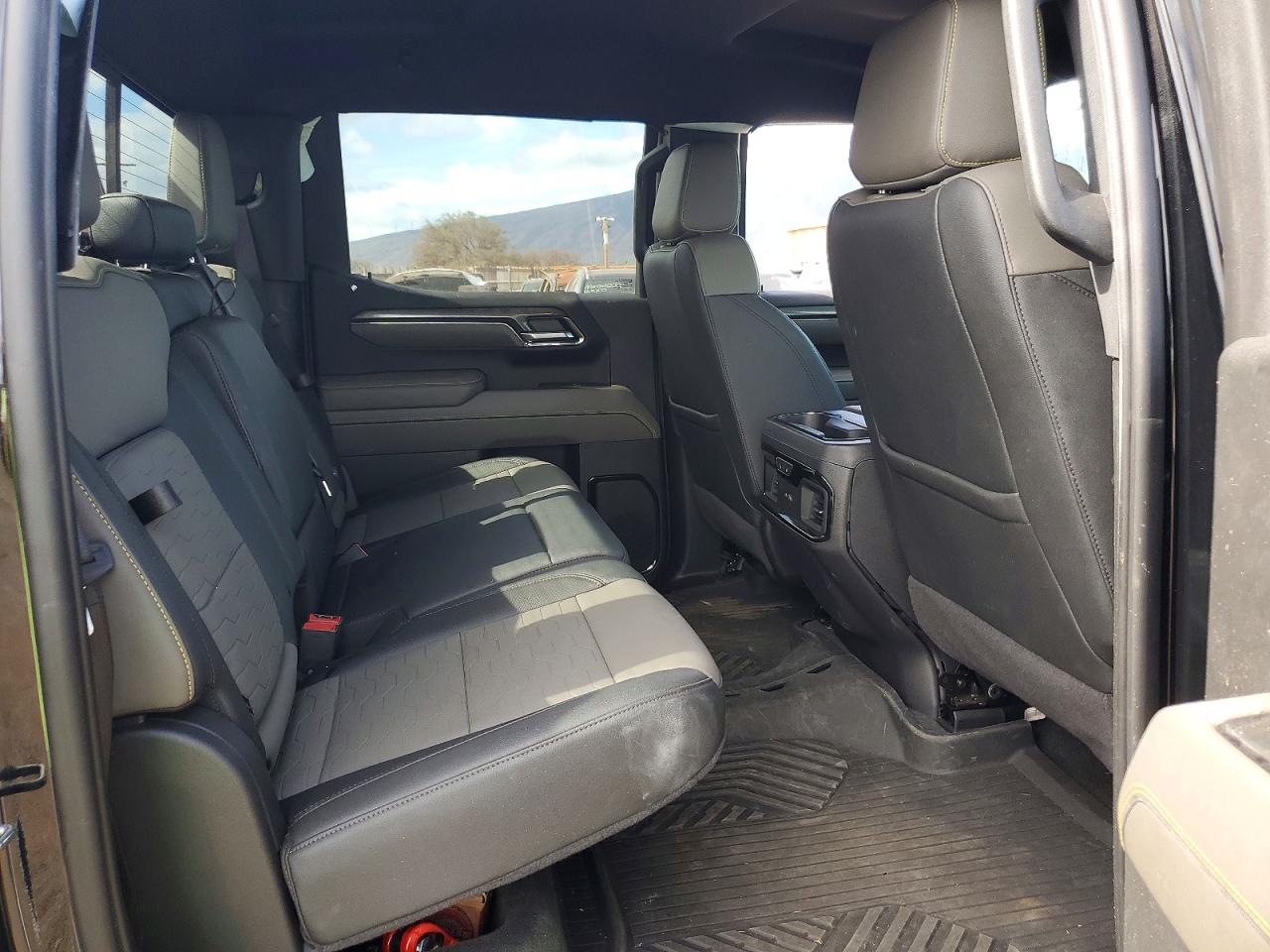 2024 CHEVROLET SILVERADO K1500 ZR2 photo 10