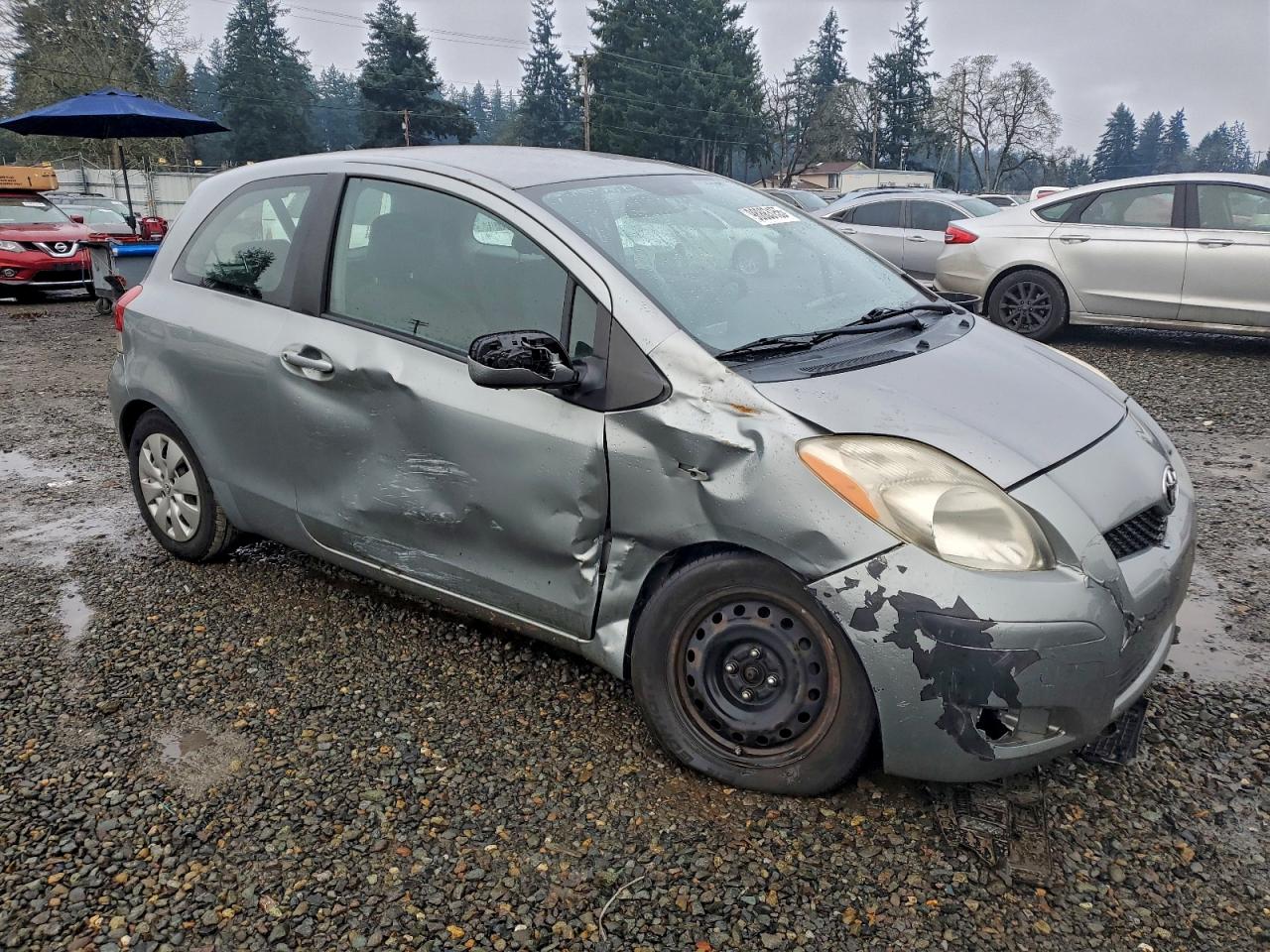 2010 TOYOTA YARIS photo 10