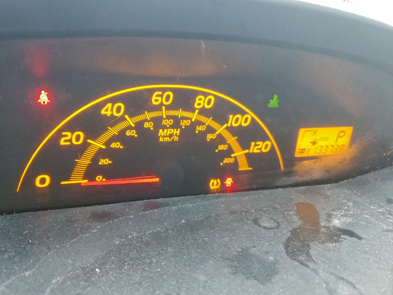 2010 TOYOTA YARIS photo 25