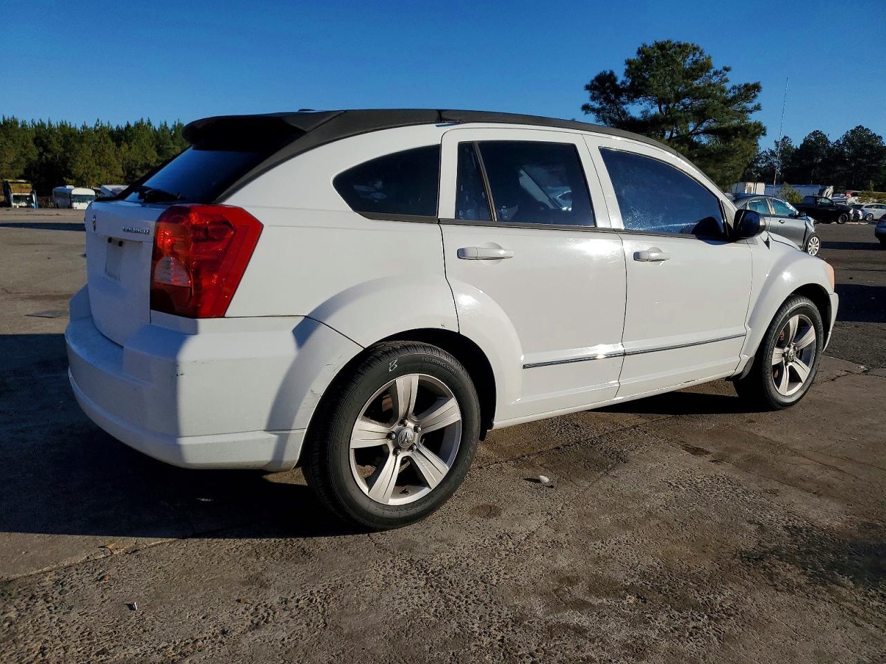 2012 DODGE CALIBER SXT photo 3