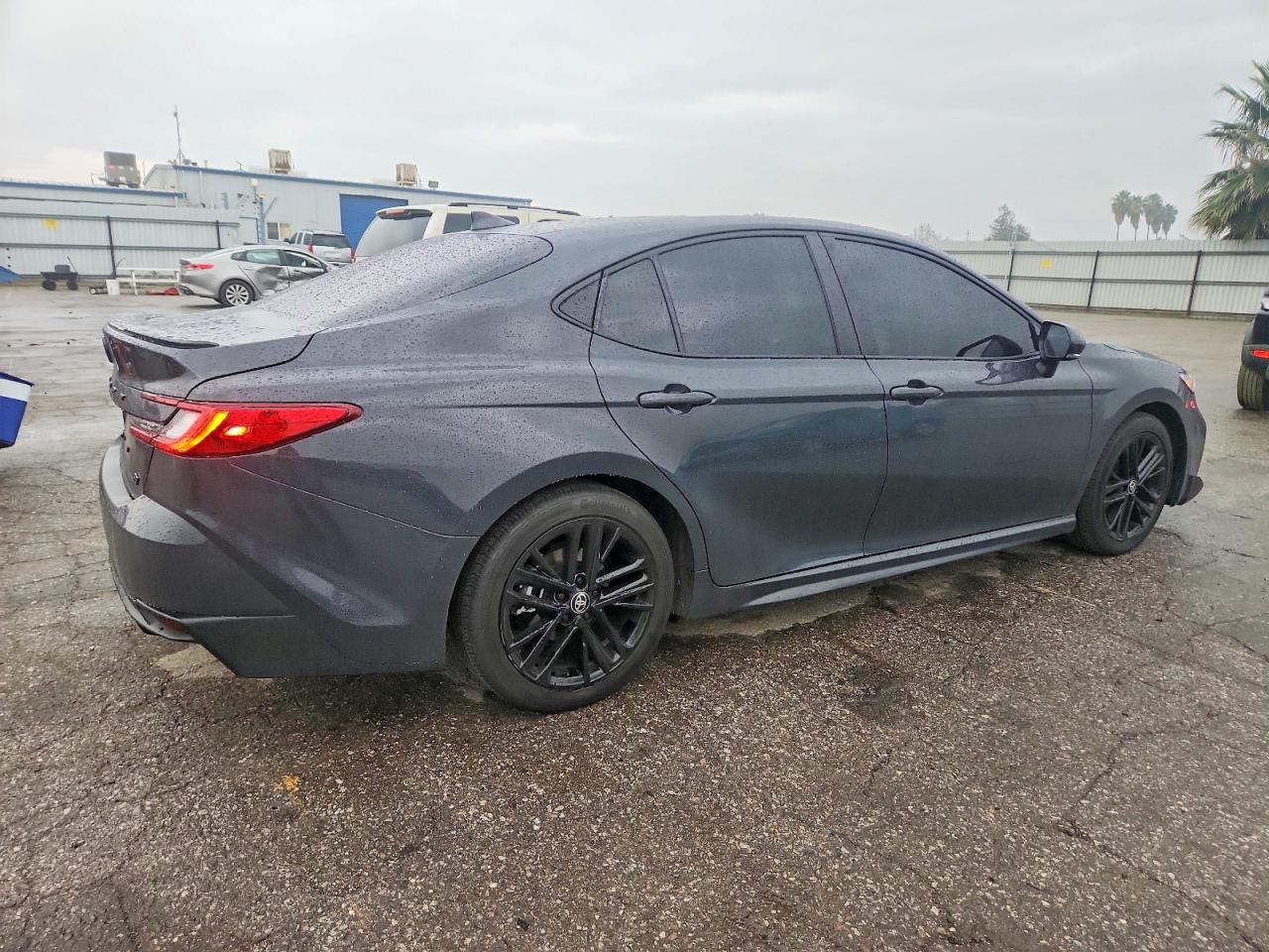 2025 TOYOTA CAMRY XSE photo 3