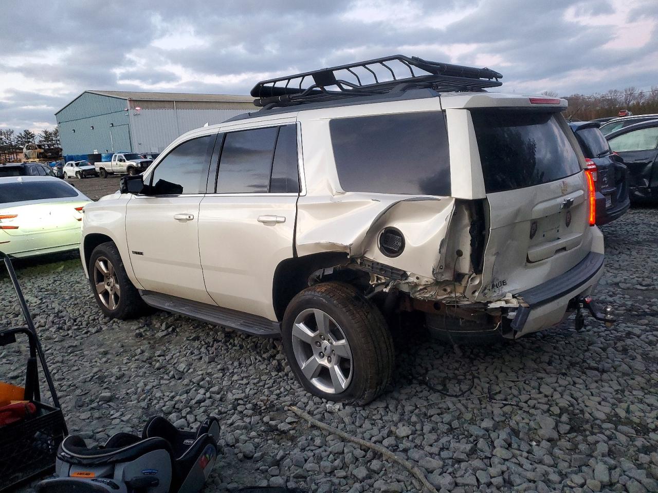 2015 CHEVROLET TAHOE K1500 LT photo 2