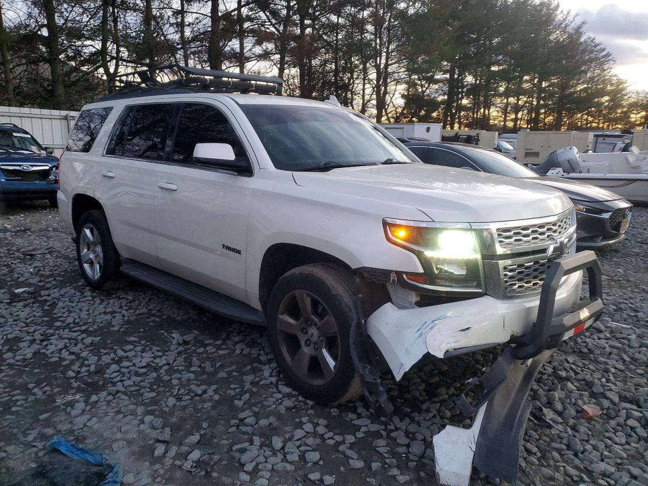 2015 CHEVROLET TAHOE K1500 LT photo 4
