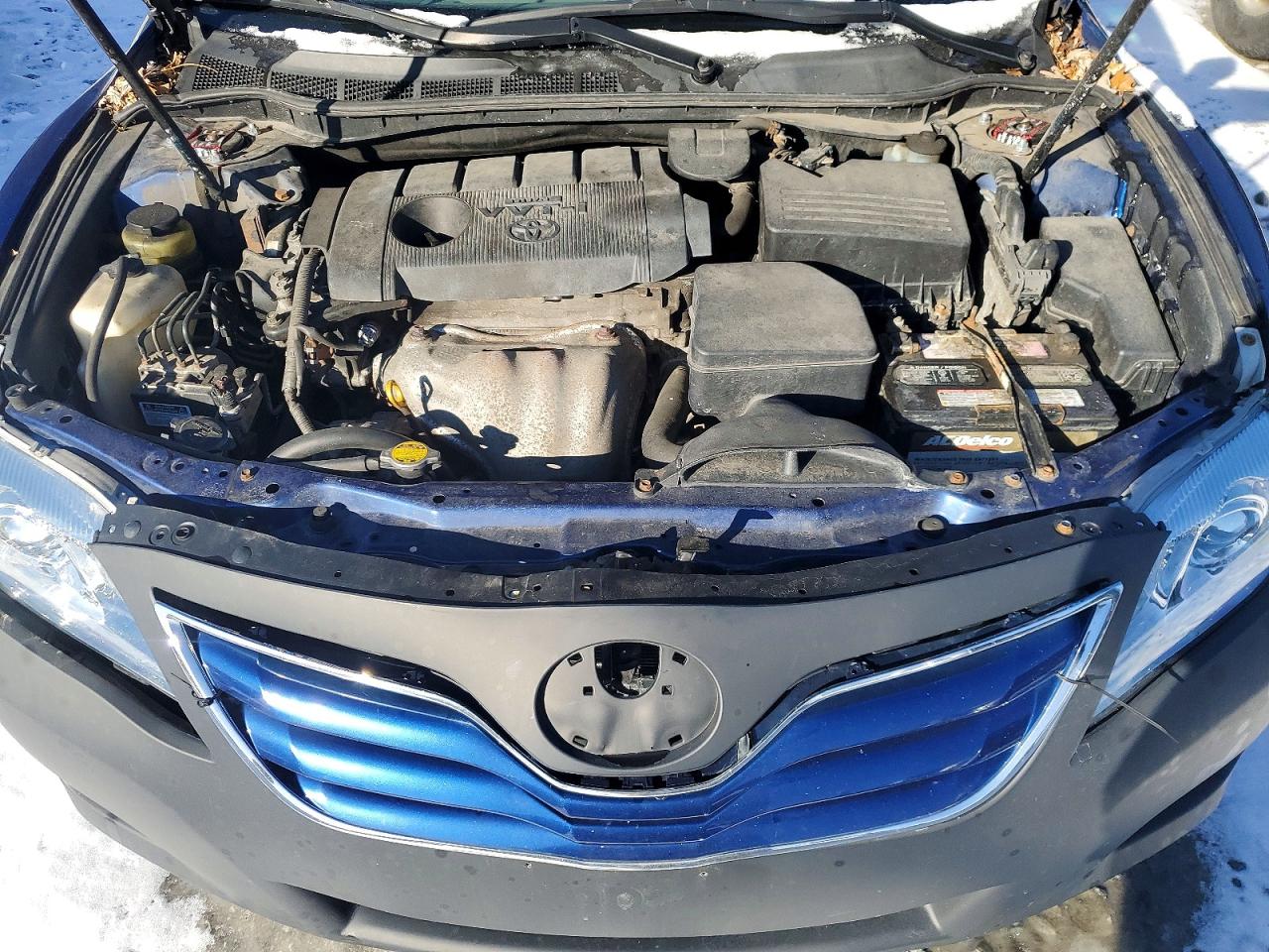2010 TOYOTA CAMRY BASE photo 11