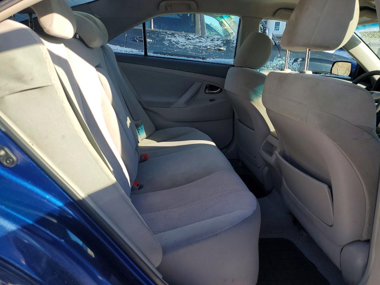 2010 TOYOTA CAMRY BASE photo 10