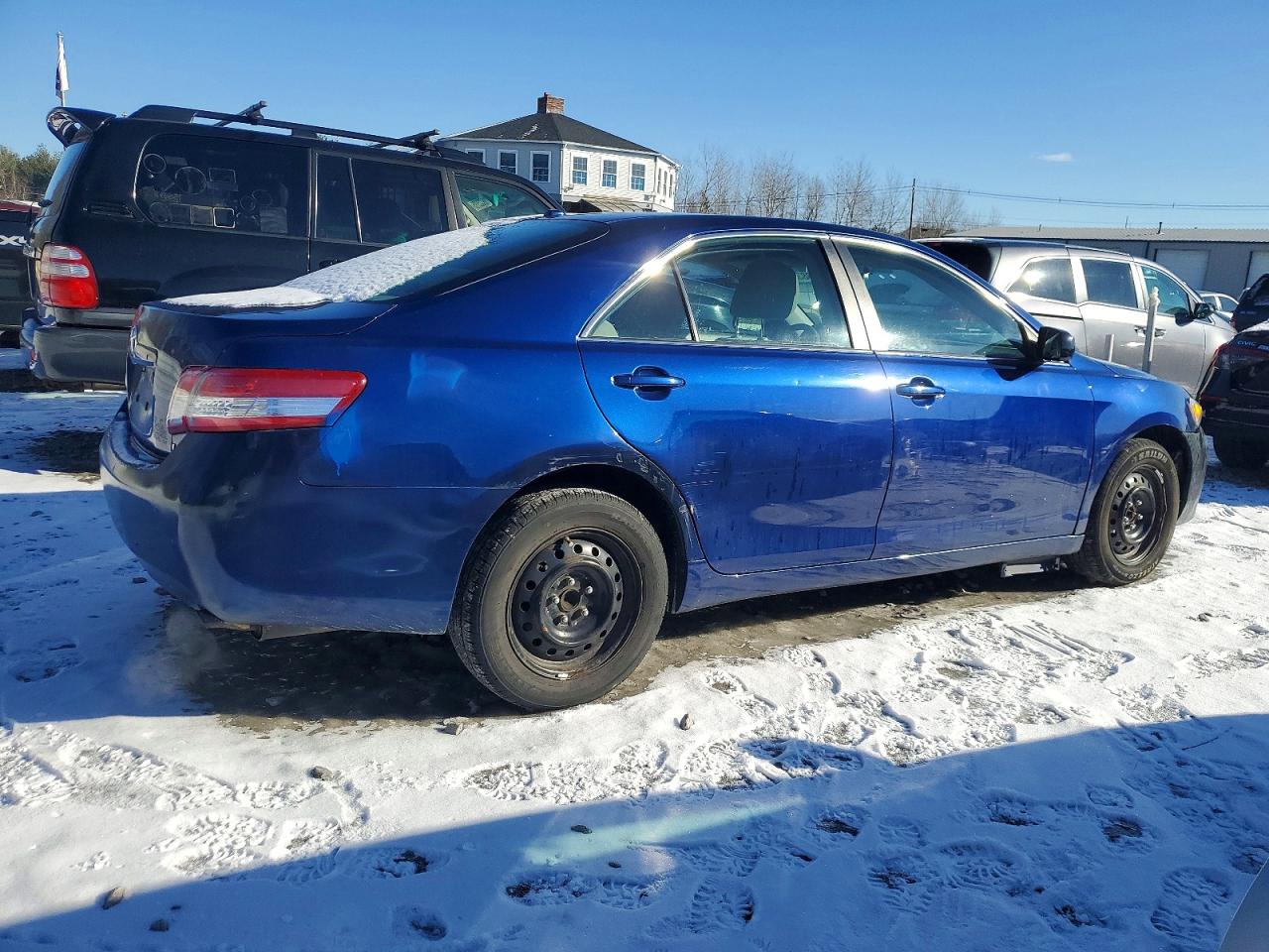2010 TOYOTA CAMRY BASE photo 3