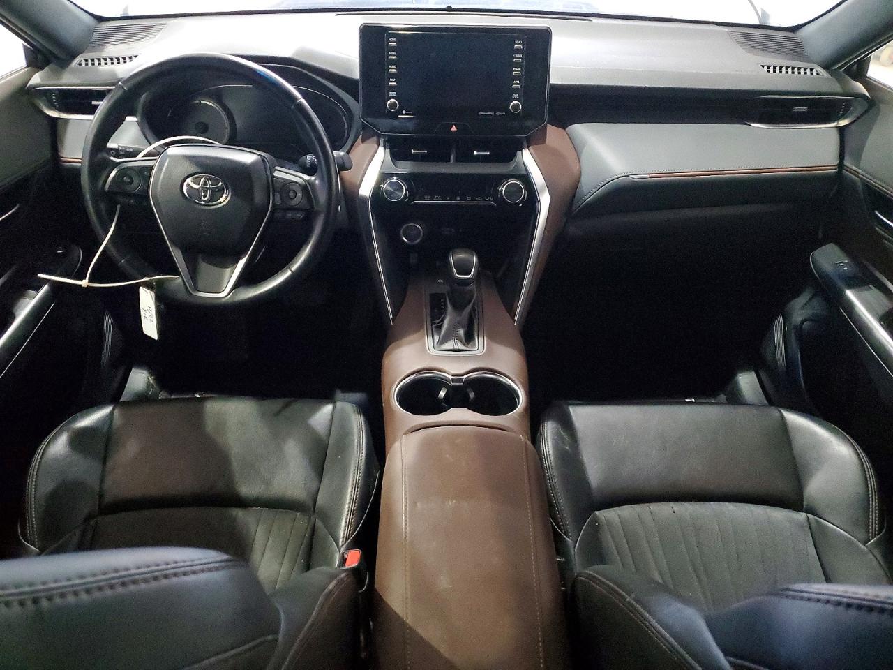 2021 TOYOTA VENZA LE photo 15
