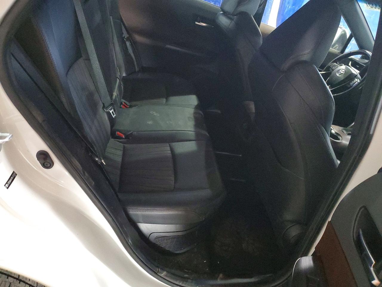 2021 TOYOTA VENZA LE photo 21