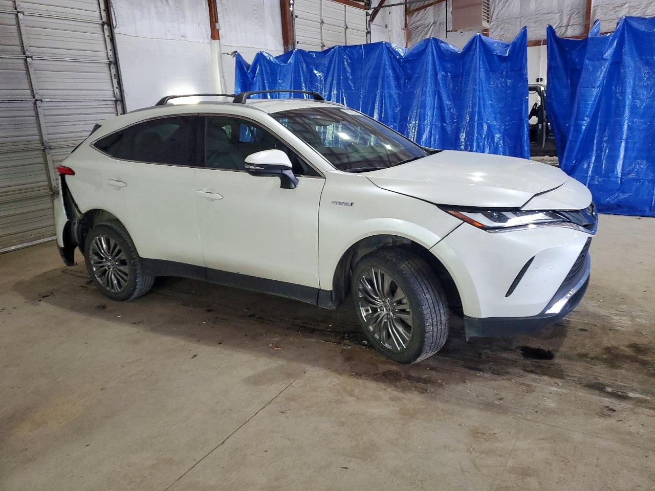 2021 TOYOTA VENZA LE photo 7