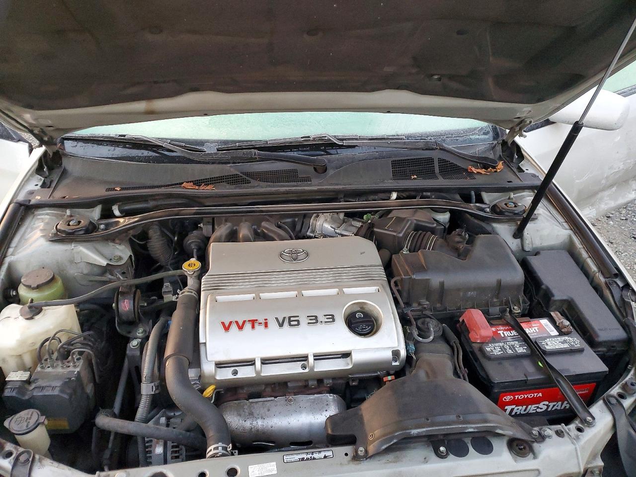 2004 TOYOTA CAMRY SOLARA SE photo 11