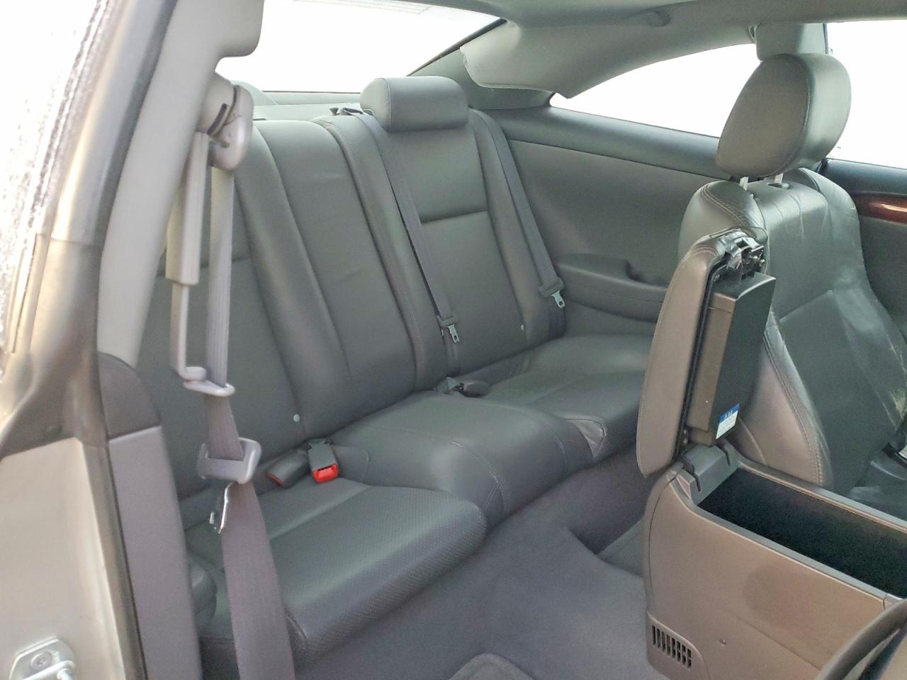 2004 TOYOTA CAMRY SOLARA SE photo 10