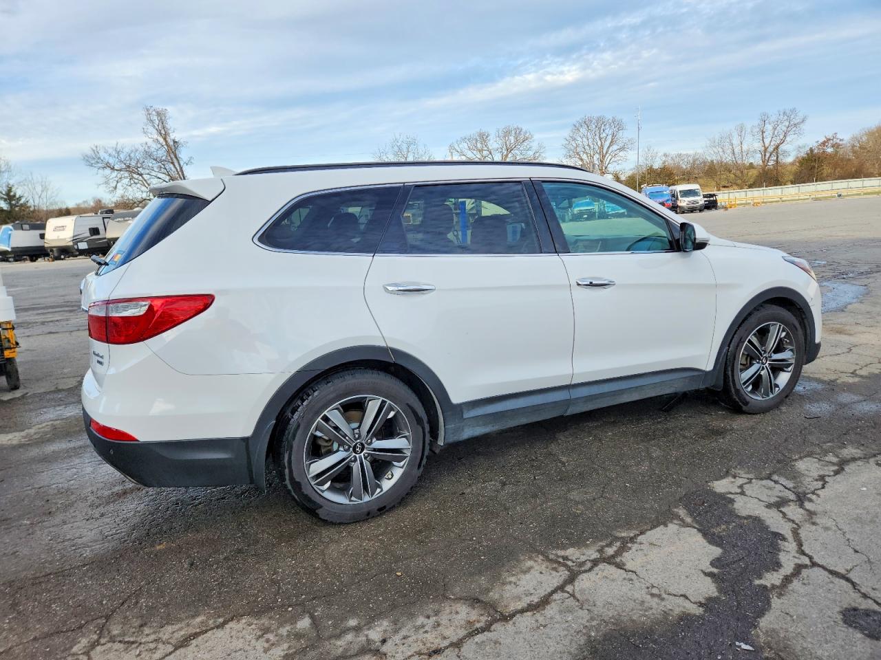 2014 HYUNDAI SANTA FE GLS photo 3