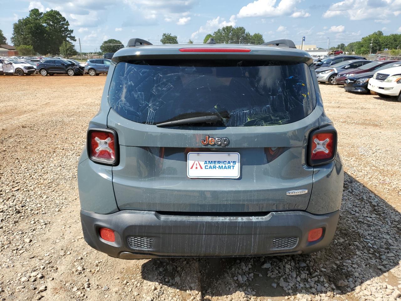 2017 JEEP RENEGADE LATITUDE photo 11