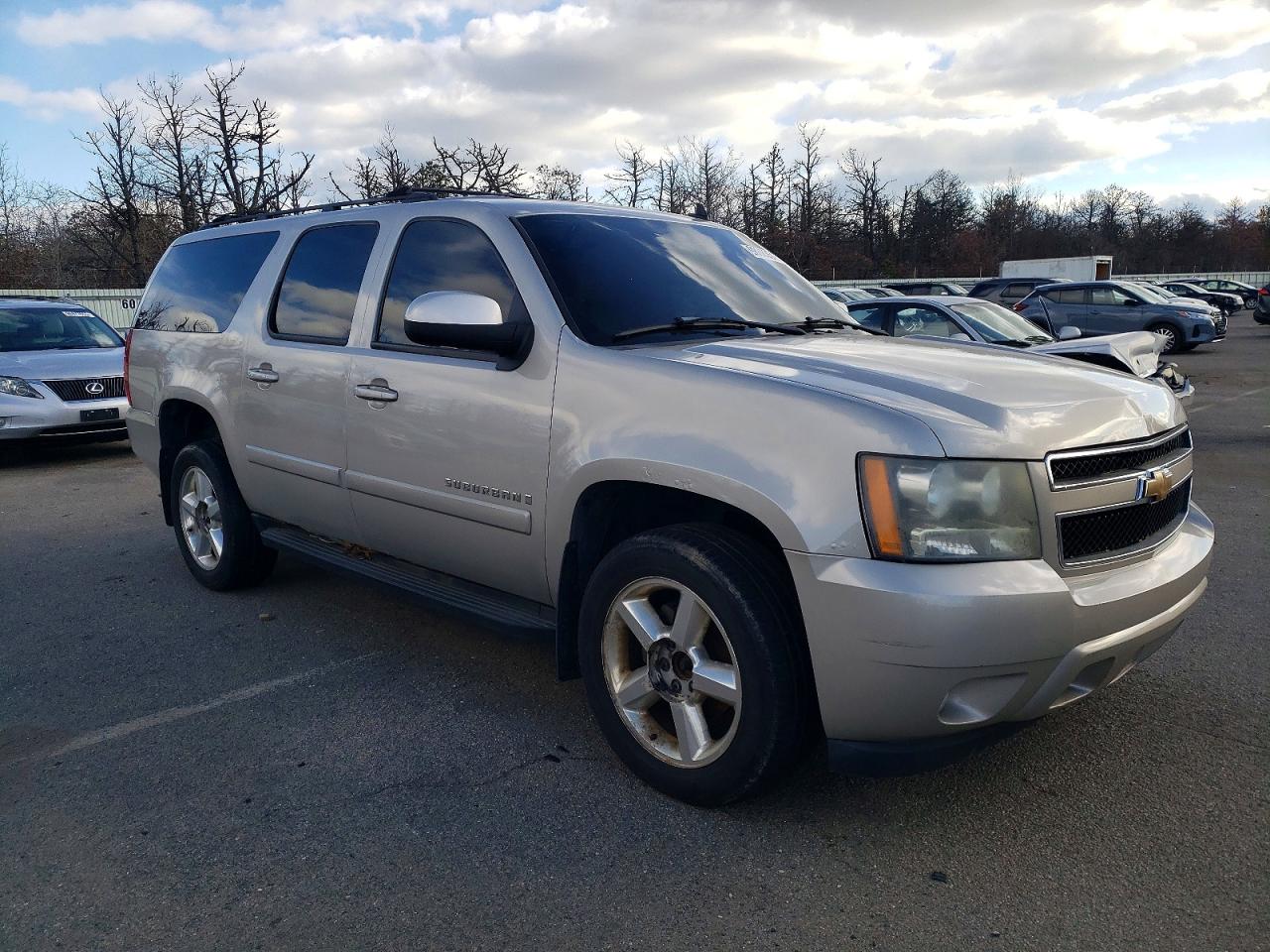 2007 CHEVROLET SUBURBAN K1500 photo 7