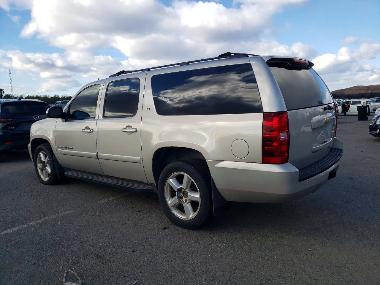 2007 CHEVROLET SUBURBAN K1500 photo 3
