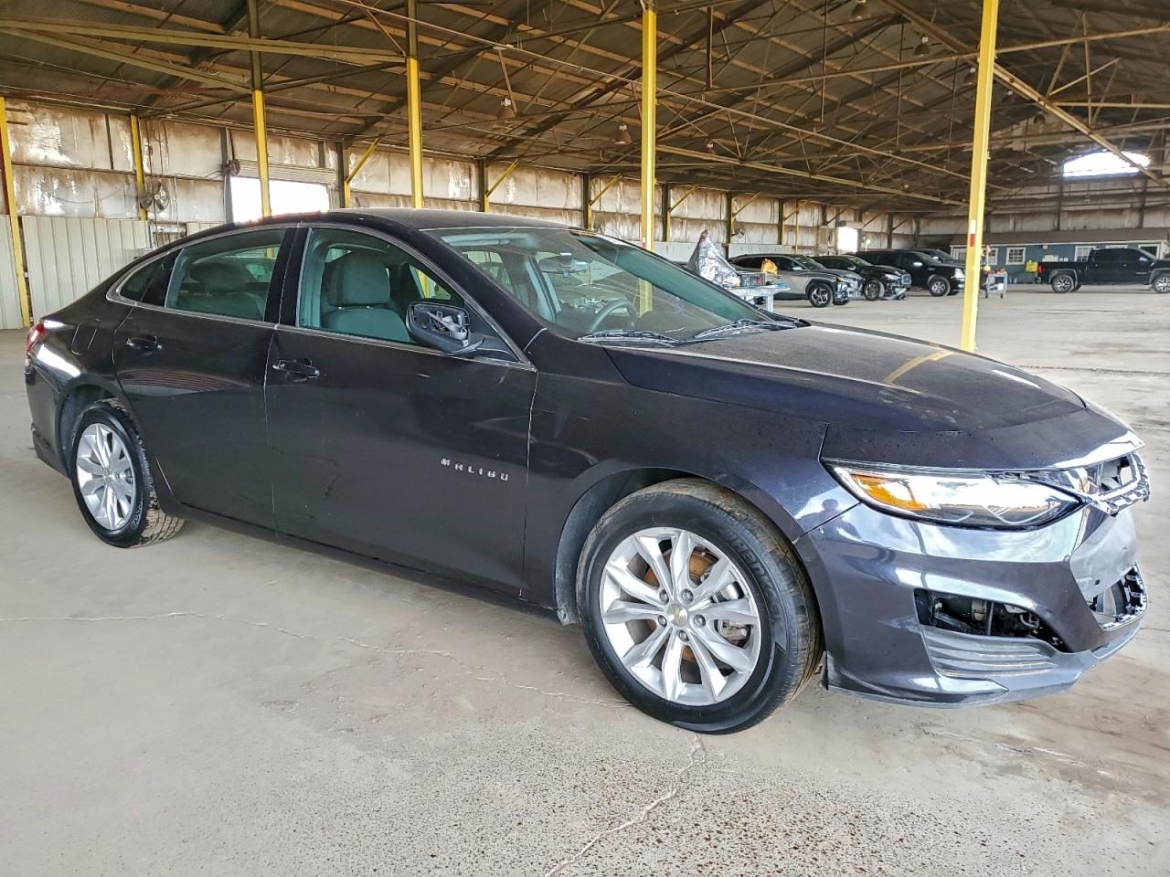 2023 CHEVROLET MALIBU LT photo 4