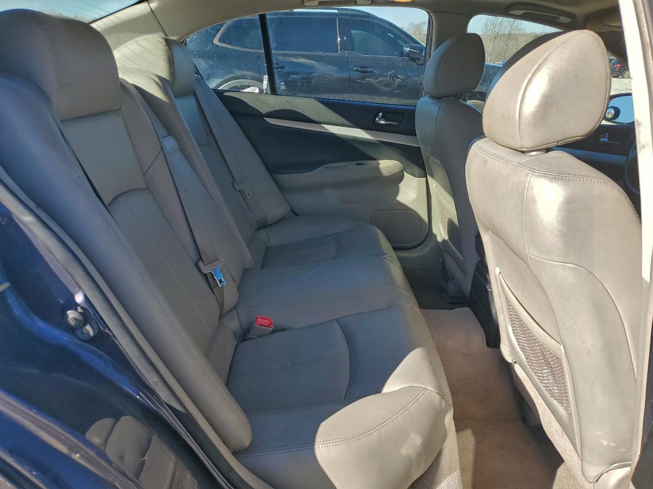 2009 INFINITI G37 BASE photo 28