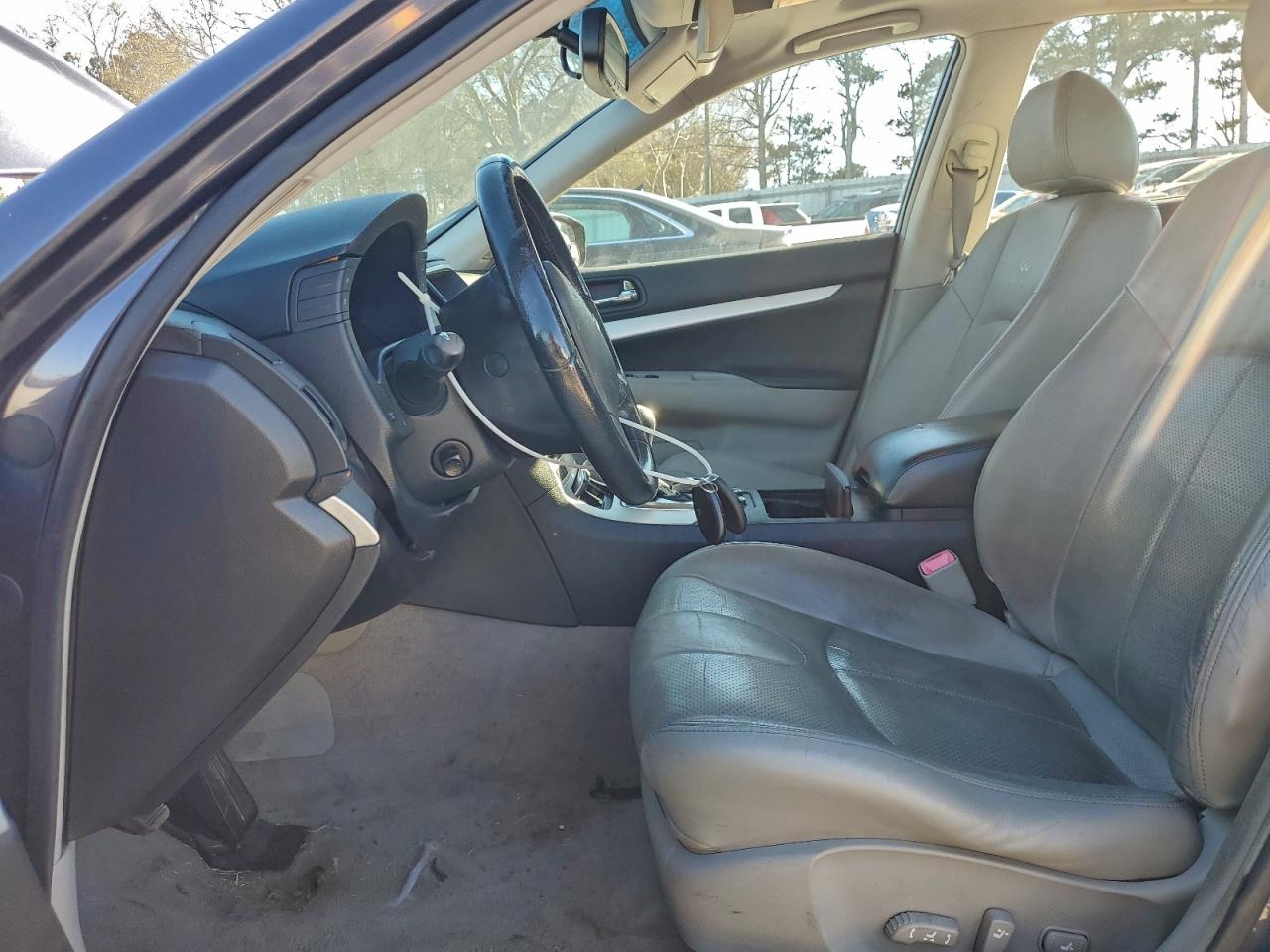 2009 INFINITI G37 BASE photo 19