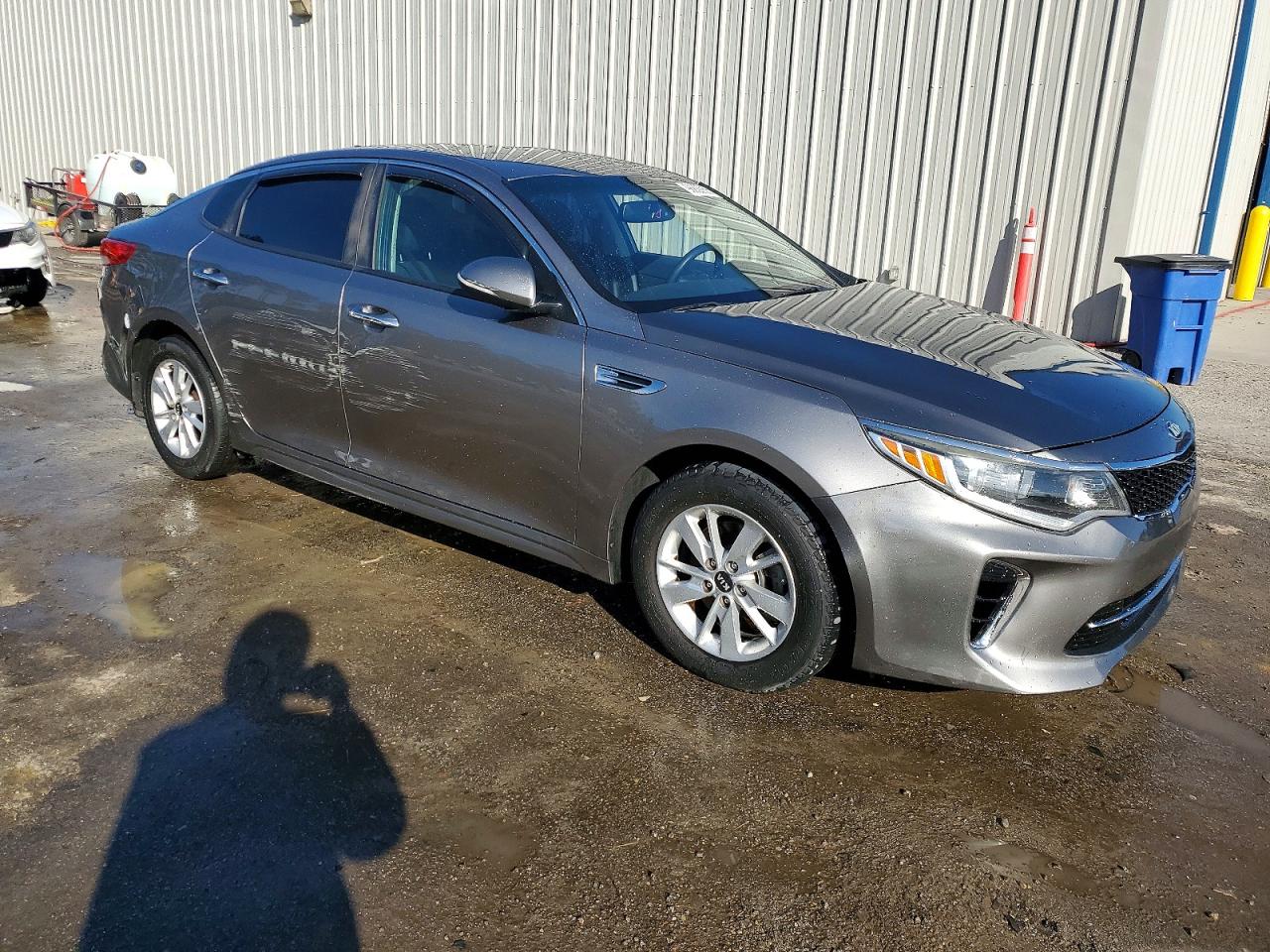 2016 KIA OPTIMA LX photo 4