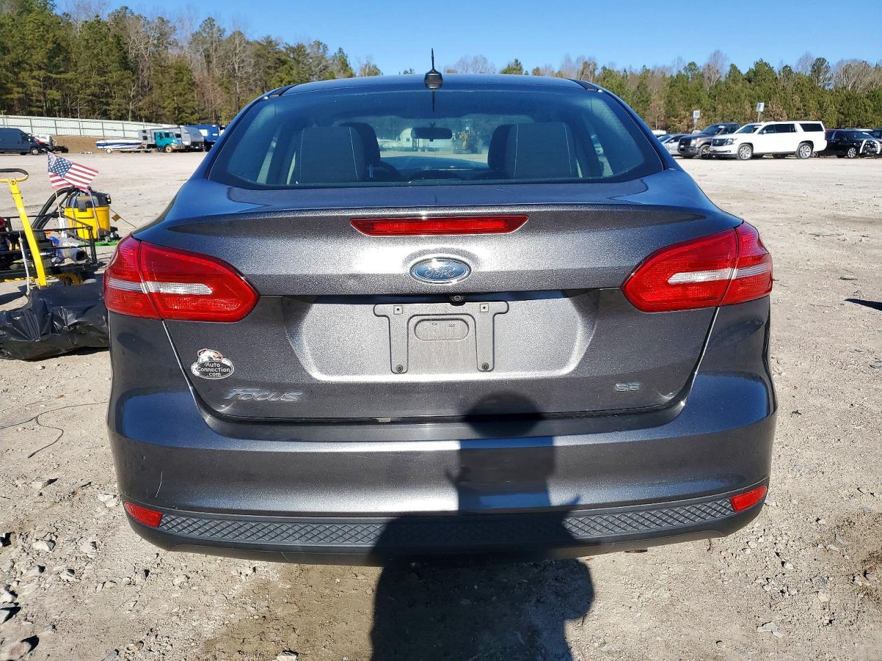 2017 FORD FOCUS SE photo 6