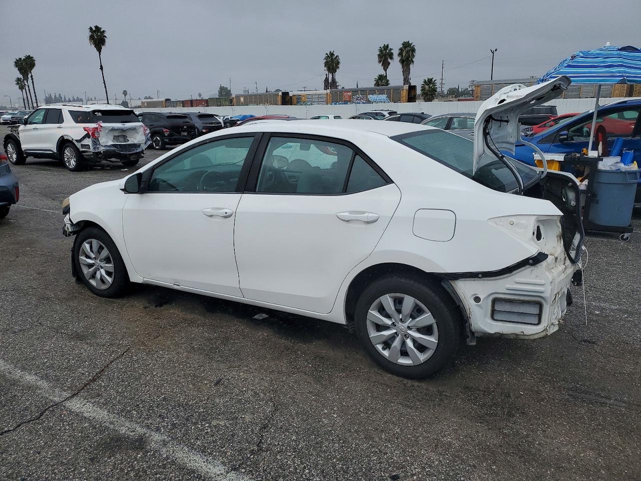 2015 TOYOTA COROLLA L photo 2