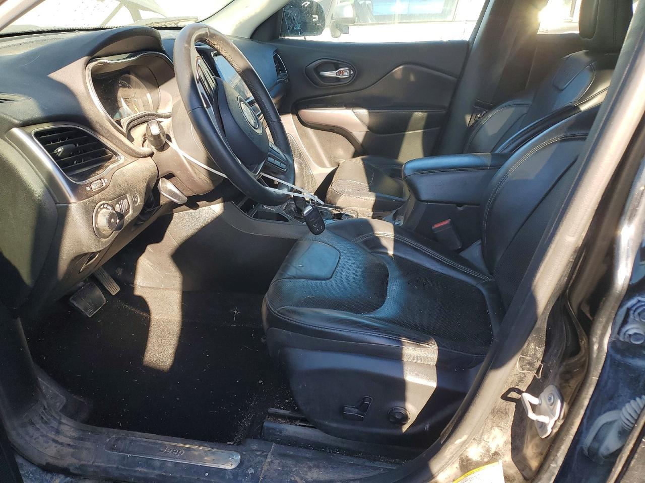 2019 JEEP CHEROKEE LIMITED photo 7