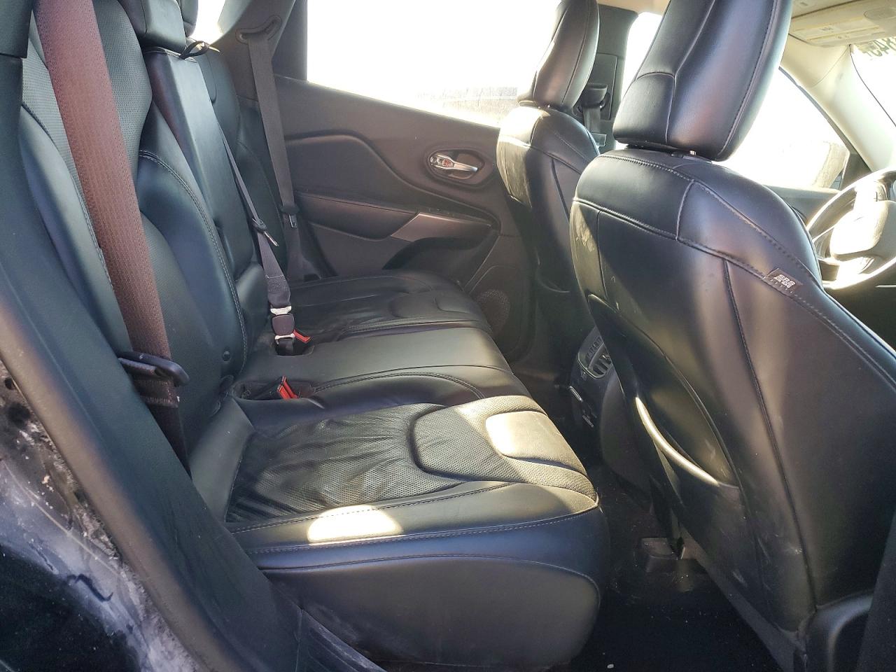 2019 JEEP CHEROKEE LIMITED photo 11