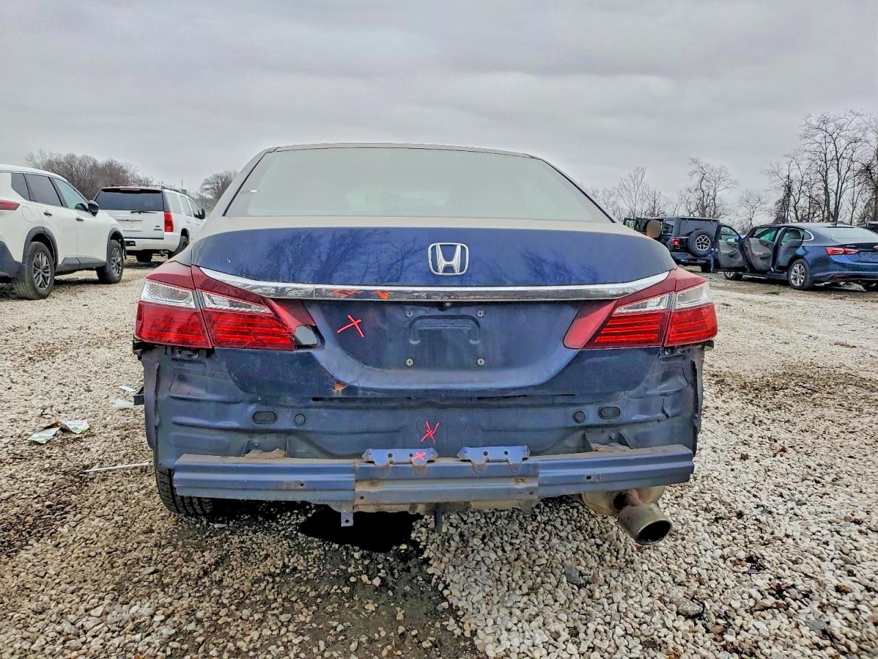 2017 HONDA ACCORD LX photo 6
