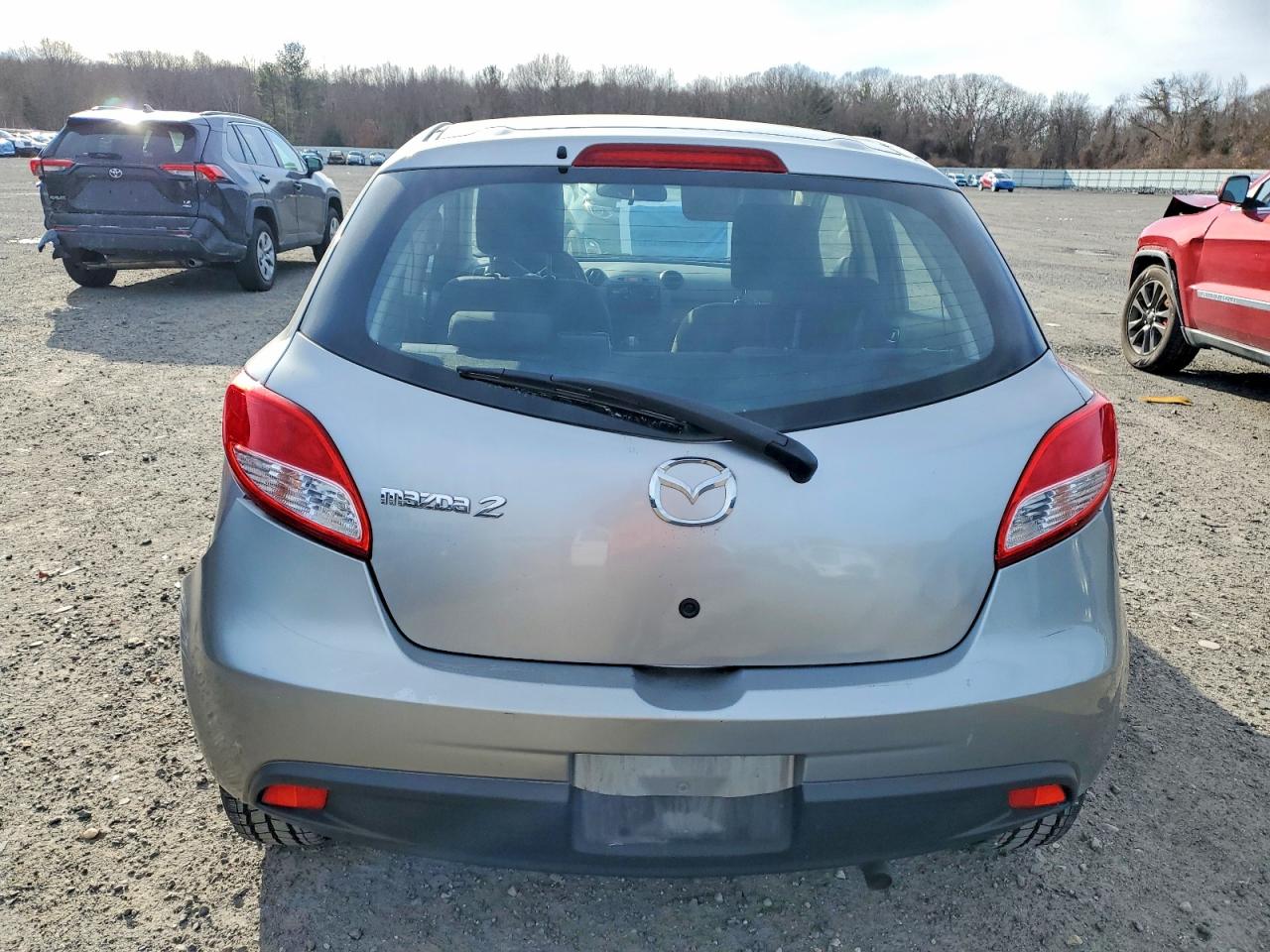 2011 MAZDA MAZDA2 photo 6