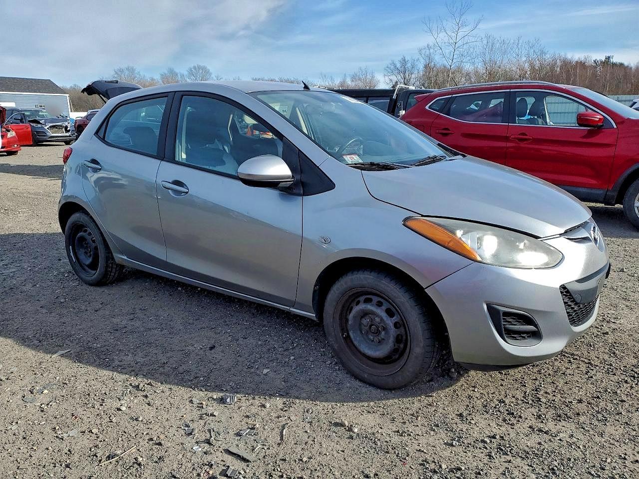 2011 MAZDA MAZDA2 photo 4