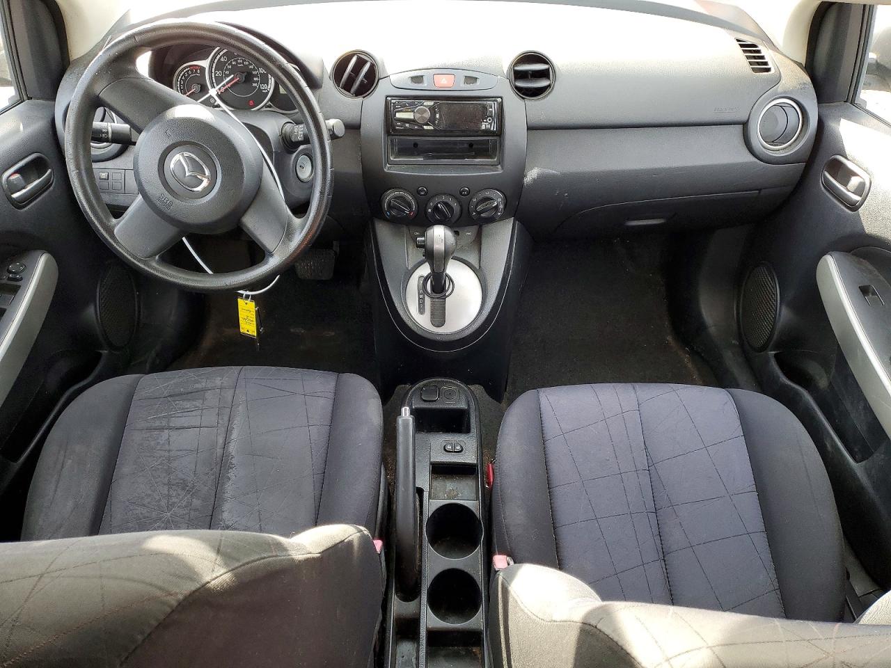 2011 MAZDA MAZDA2 photo 8