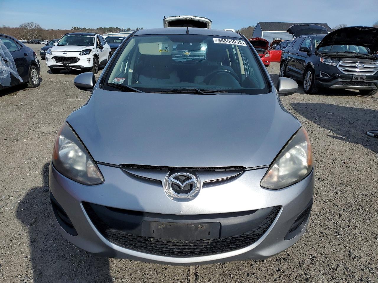 2011 MAZDA MAZDA2 photo 5
