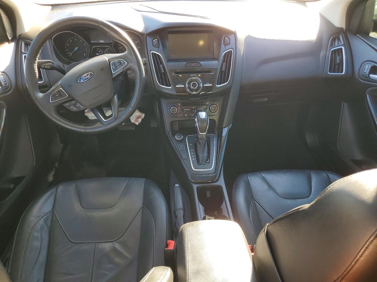 2017 FORD FOCUS TITANIUM photo 8