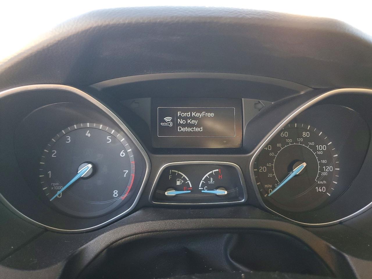 2017 FORD FOCUS TITANIUM photo 9