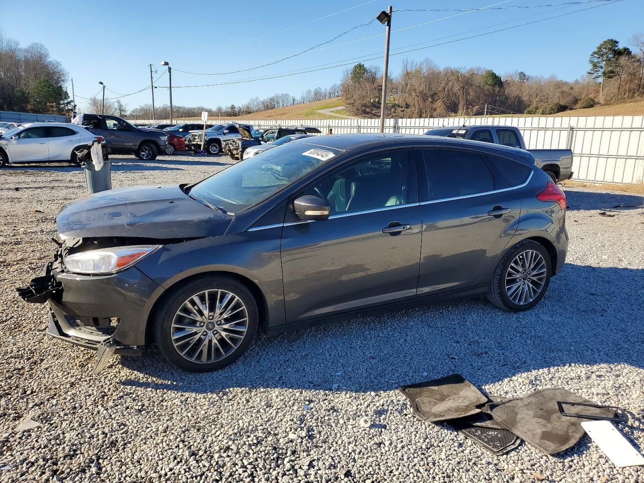 2017 FORD FOCUS