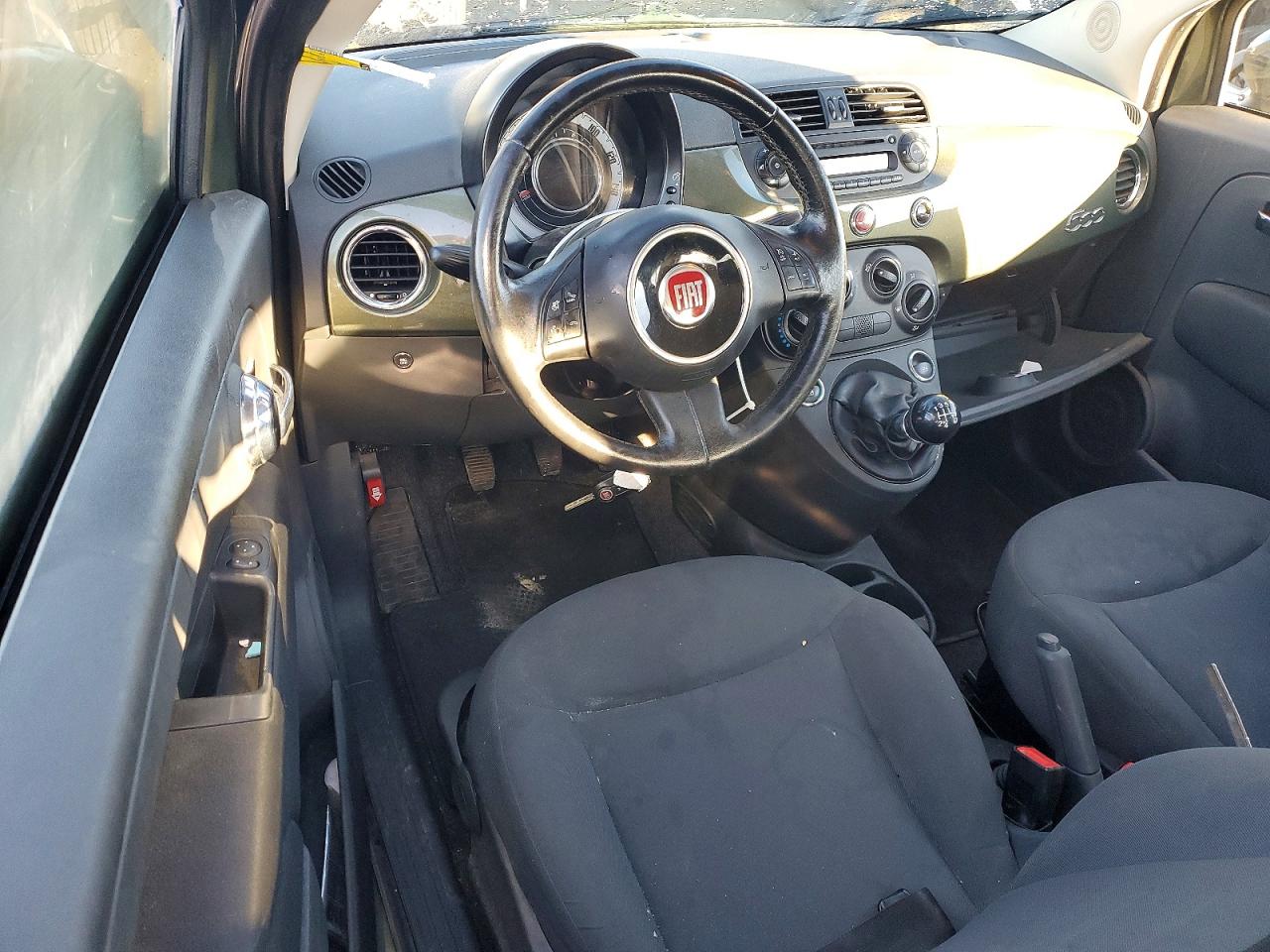 2013 FIAT 500 POP photo 15
