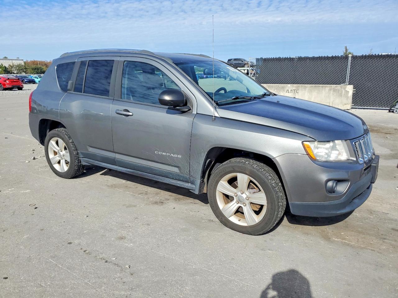 2012 JEEP COMPASS LATITUDE photo 4