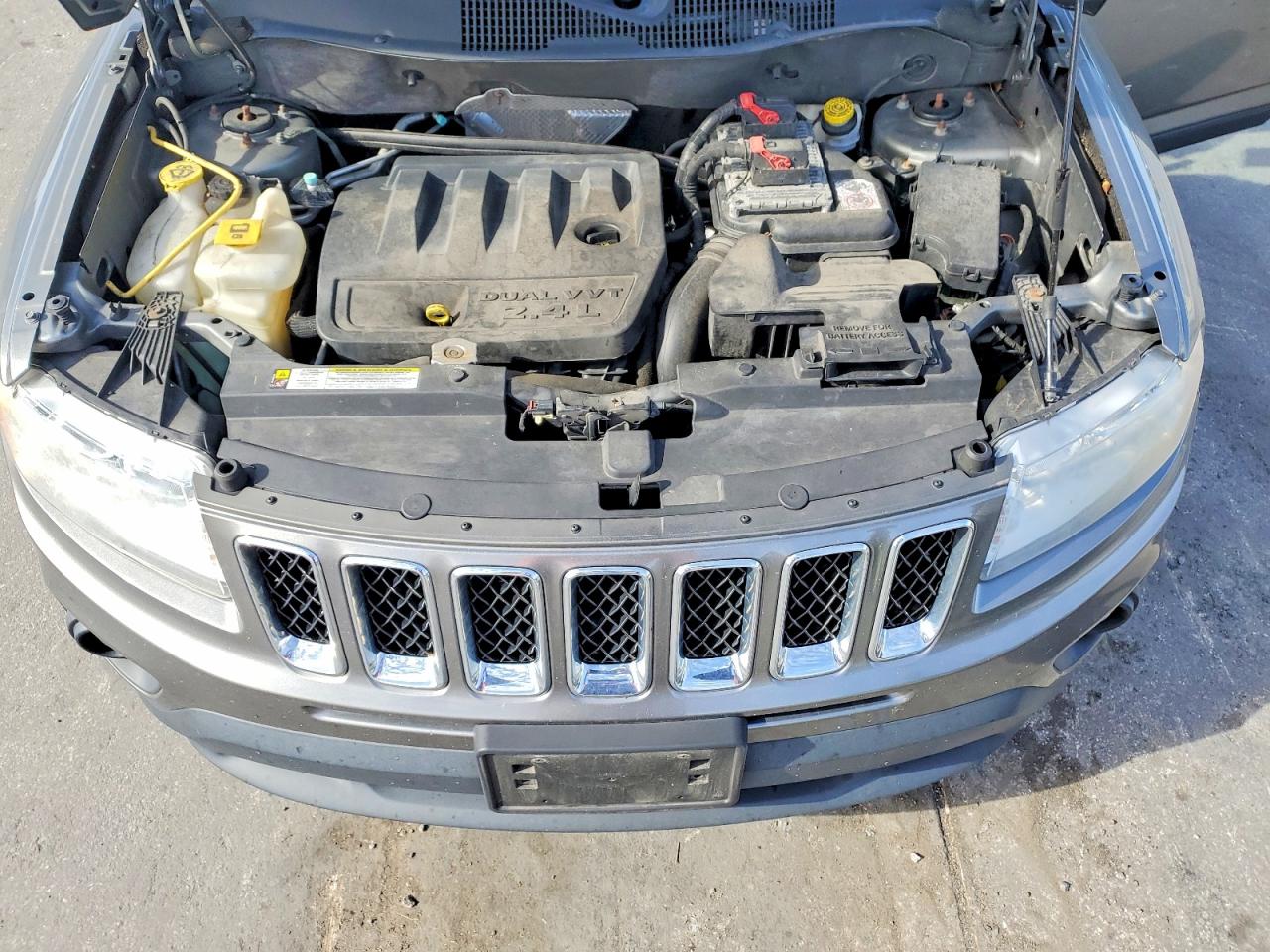 2012 JEEP COMPASS LATITUDE photo 12