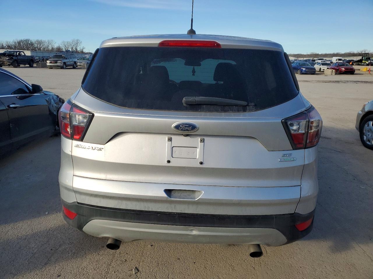 2017 FORD ESCAPE SE photo 6