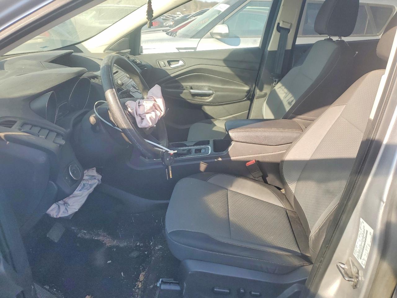 2017 FORD ESCAPE SE photo 7