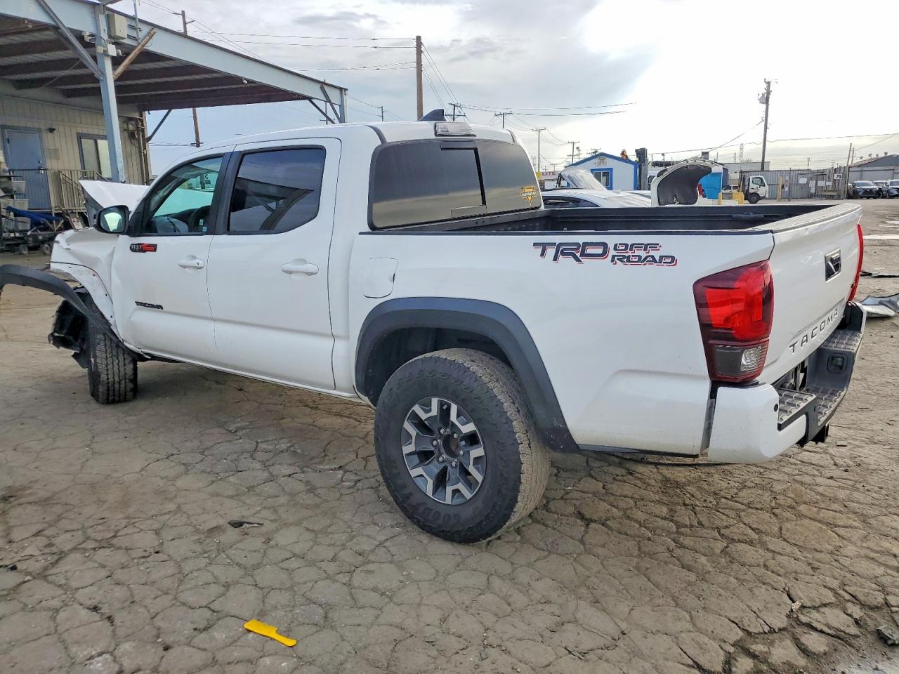 2019 TOYOTA TACOMA DOUBLE CAB photo 4