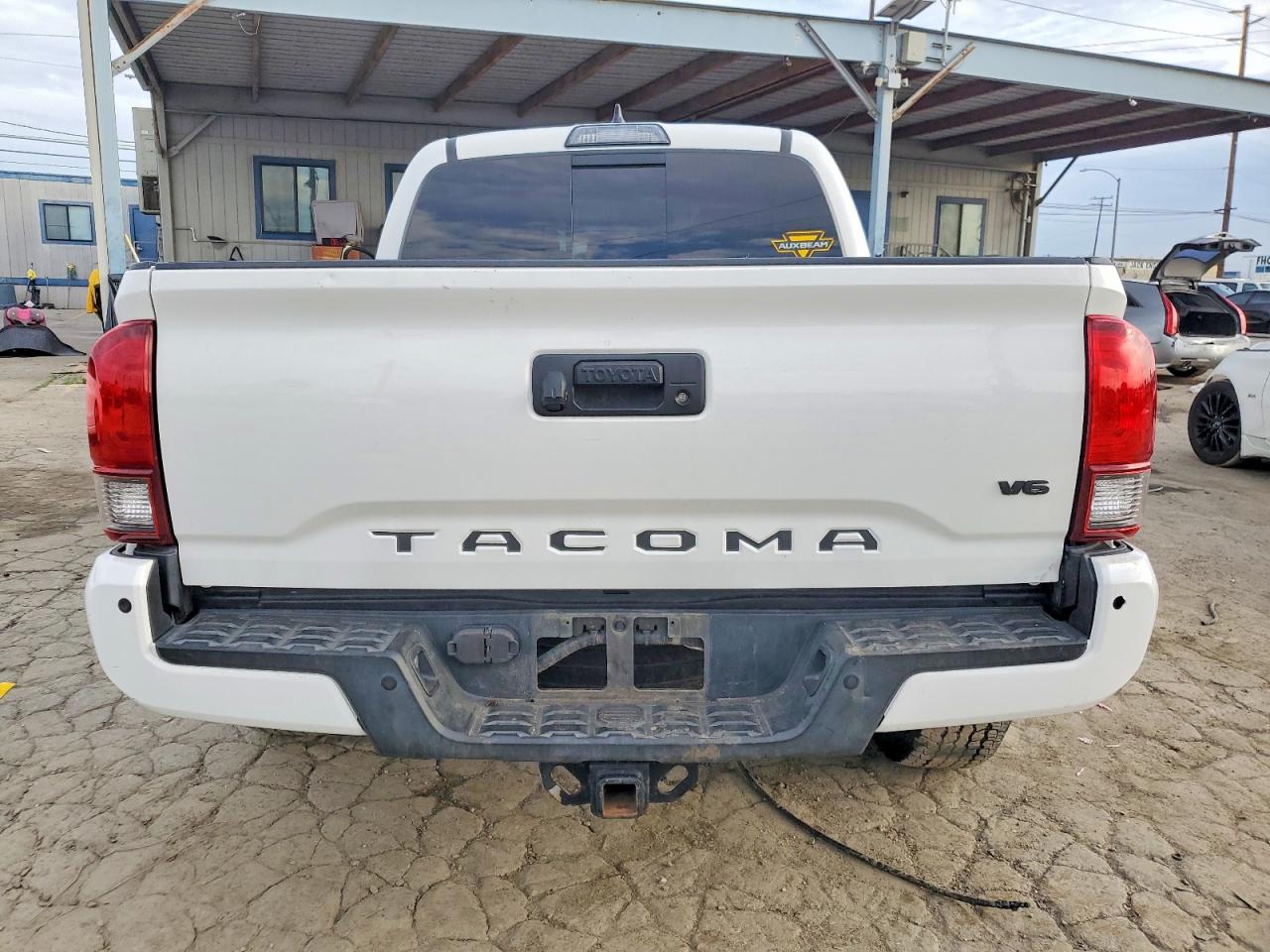 2019 TOYOTA TACOMA DOUBLE CAB photo 16