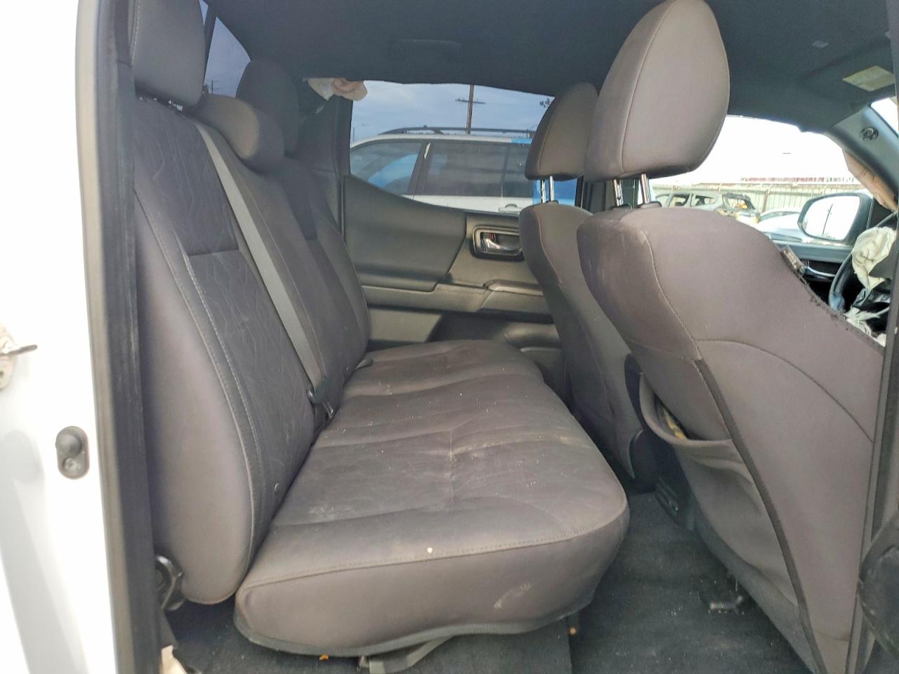 2019 TOYOTA TACOMA DOUBLE CAB photo 28