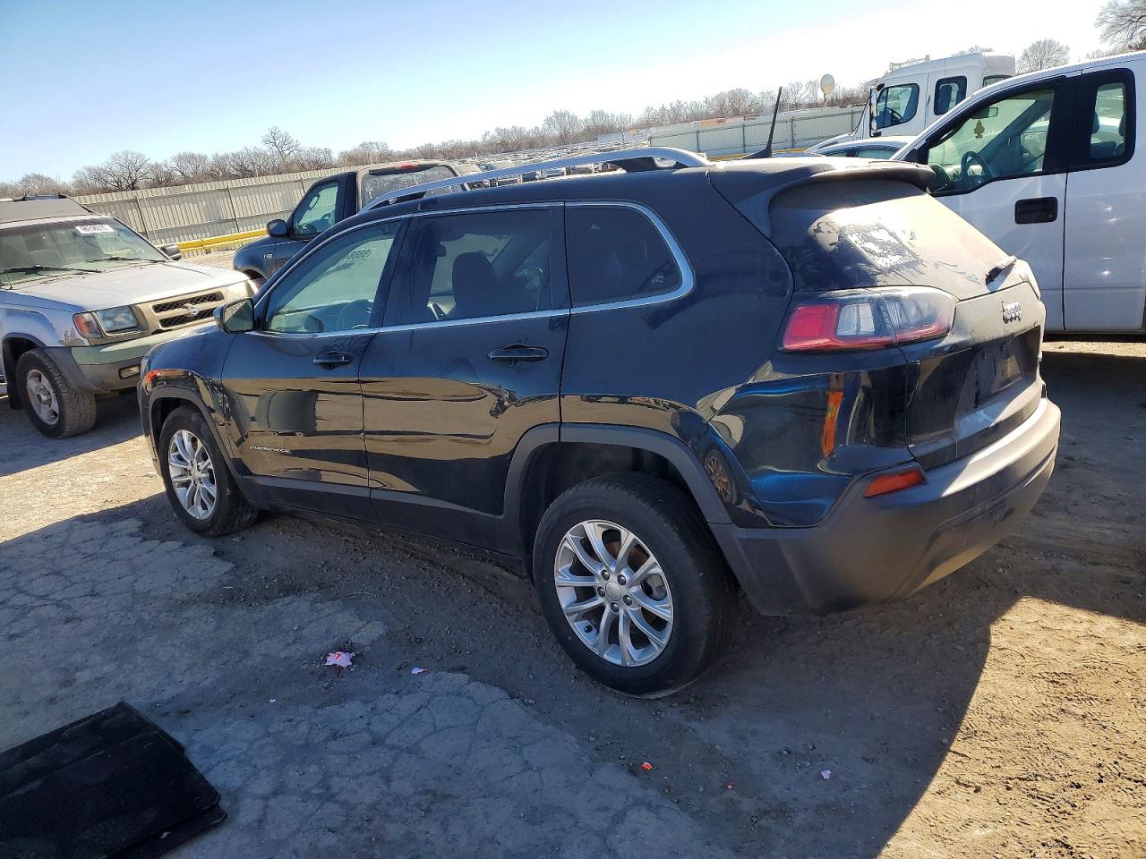 2019 JEEP CHEROKEE LATITUDE photo 2