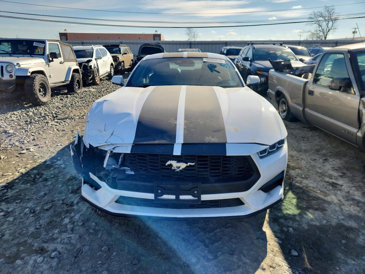 2024 FORD MUSTANG photo 13