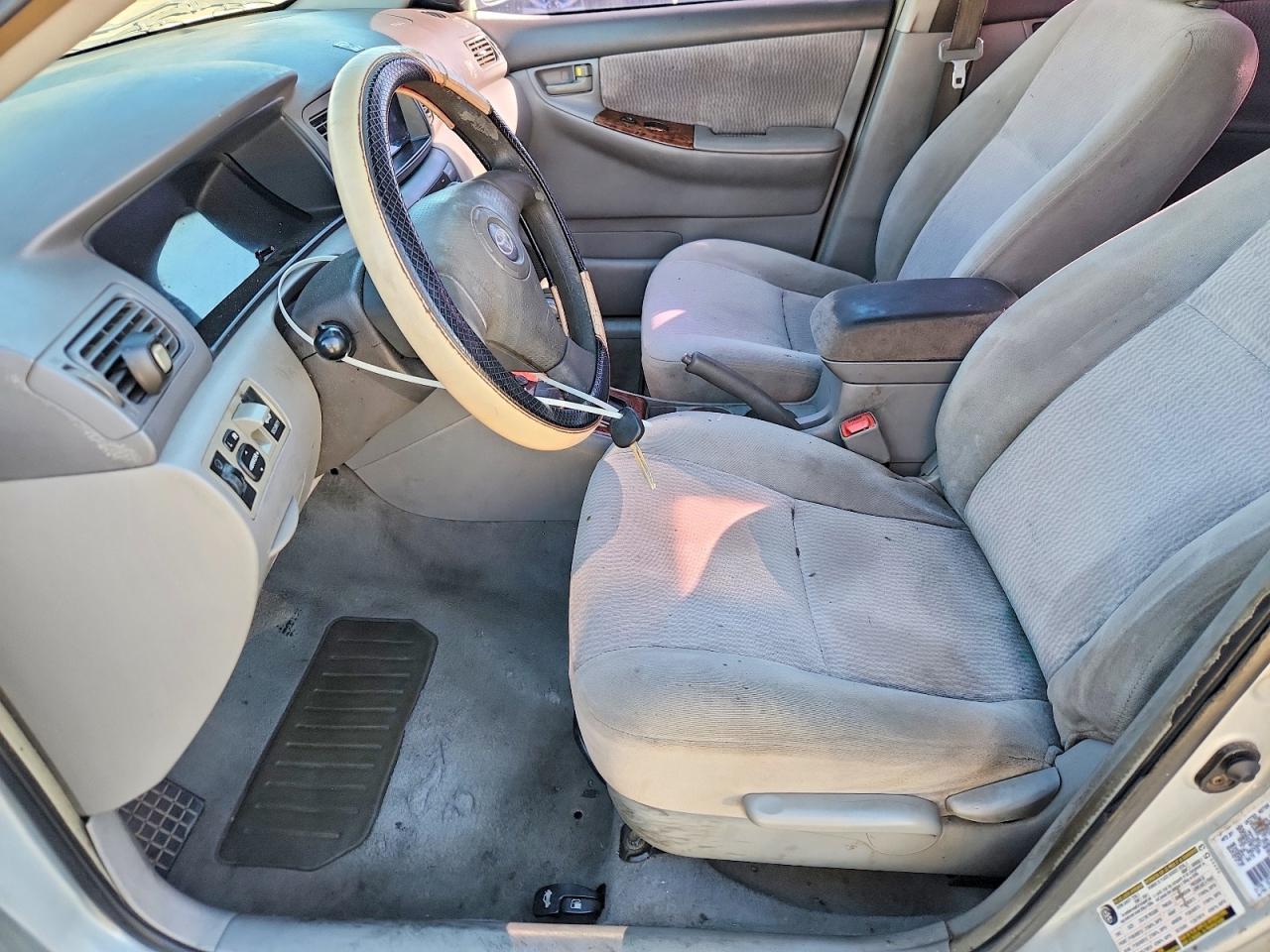 2006 TOYOTA COROLLA LE photo 7