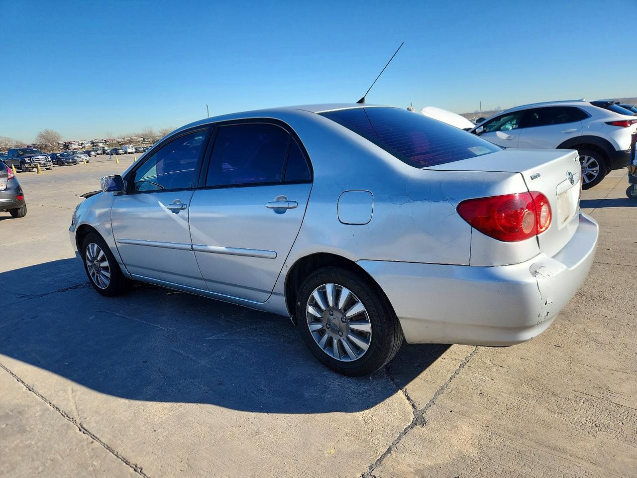 2006 TOYOTA COROLLA LE photo 2
